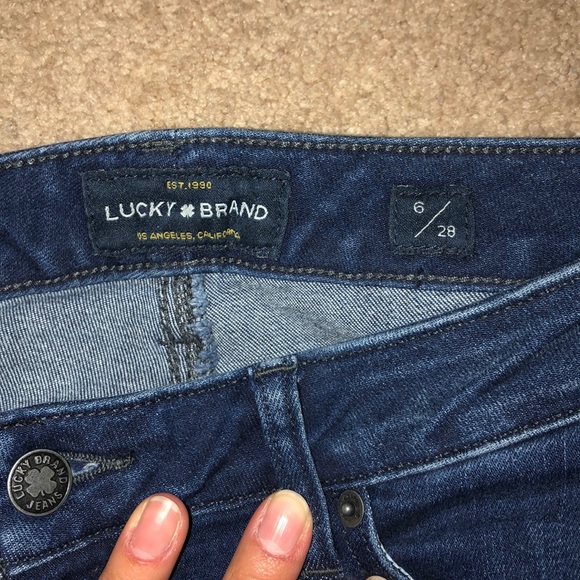 Lucky Brand Jeans - Picture 2 of 3